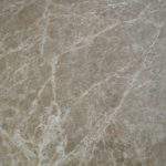 ไลท์เอ็มเพอร์ราโด้  (LIGHT EMPERADO)